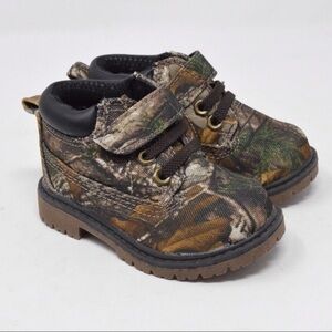 Garanimals Camo Toddler Hiking Shoe Boots, Size 4